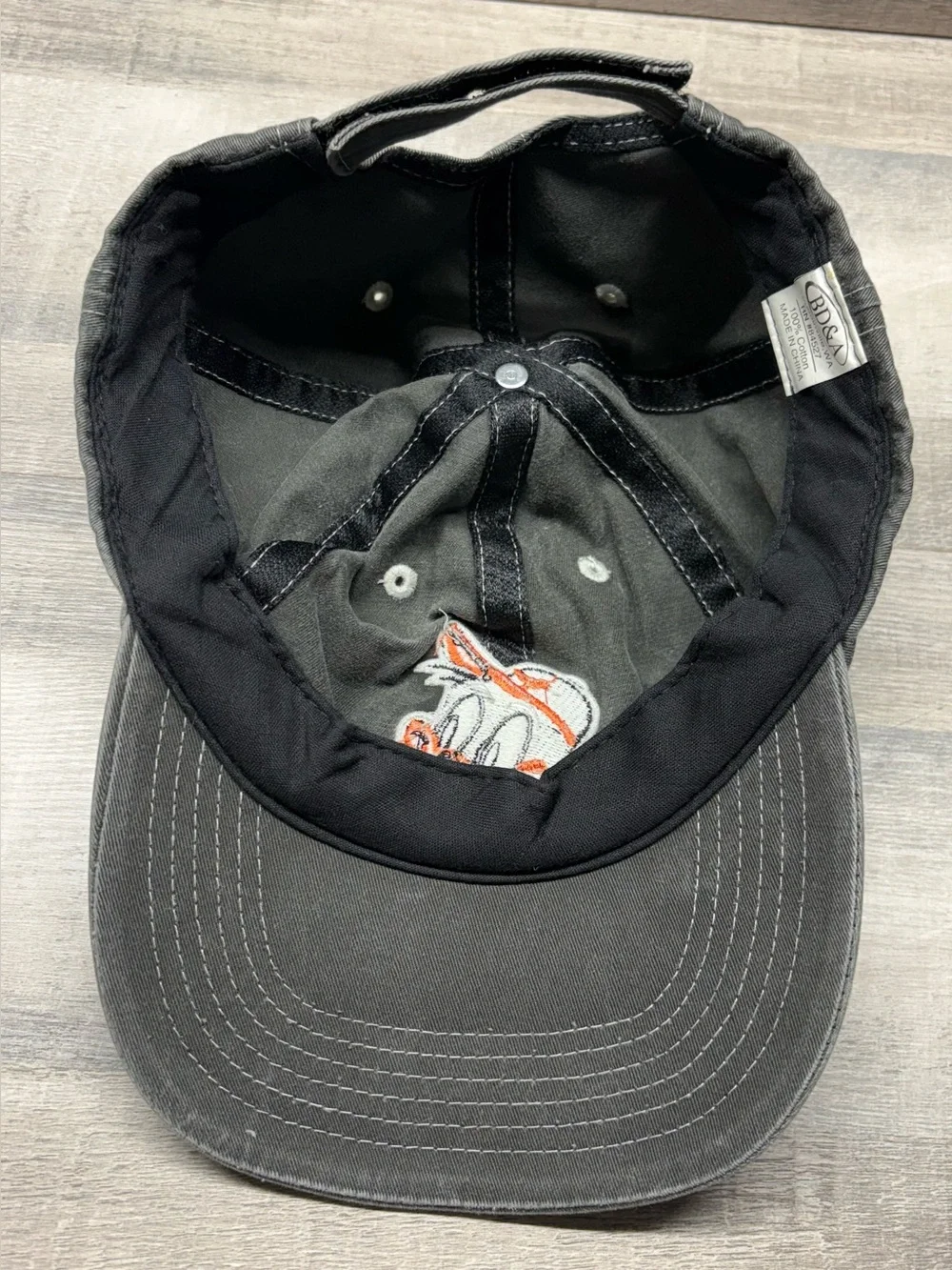 2000s Baltimore Orioles Dugout Club BD&A Gray Strapback Youth Hat Cartoon Bird